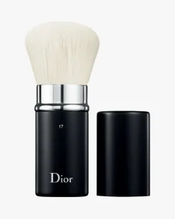 Backstage Brush Kabuki N° 17