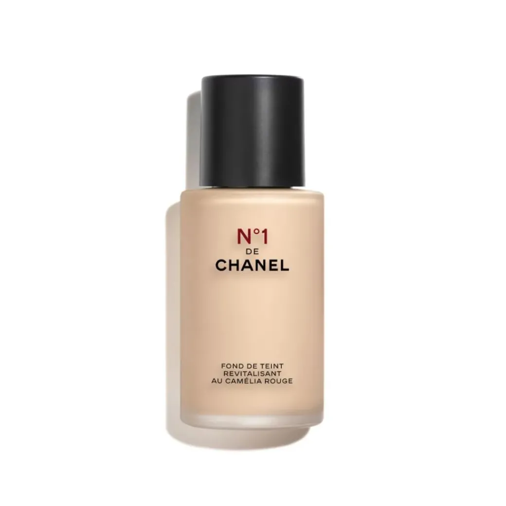 CHANEL N°1 De Chanel Revitalizing Foundation Illuminates - Moisturizes - Protects - Fredrik & Louisa